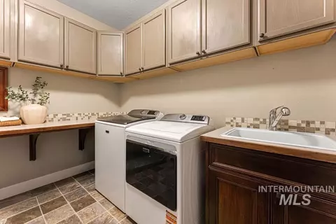 Other - 3208 S Fox Leash Ave, Eagle, ID 83616 photo 5 of 8