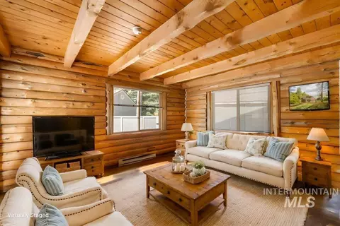 Living - 1308 Hubbard Dr, Mccall, ID 83638 photo 1 of 3
