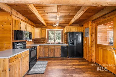 Kitchen - 1308 Hubbard Dr, Mccall, ID 83638 photo 1 of 3