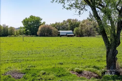 Exterior - 16921 Oasis Rd, Caldwell, ID 83607 photo 11 of 13