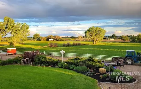 Exterior - 16921 Oasis Rd, Caldwell, ID 83607 photo 4 of 13
