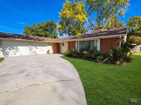 2708 N Redway Rd, Boise, ID 83704