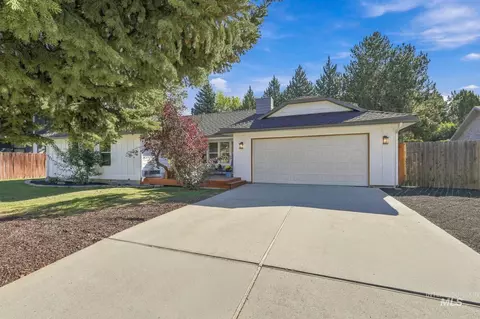 Exterior - 774 N Stierman Way, Eagle, ID 83616 photo 2 of 8
