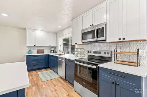 Kitchen - 774 N Stierman Way, Eagle, ID 83616 photo 3 of 9