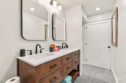 Bath - 774 N Stierman Way, Eagle, ID 83616 photo 3 of 6
