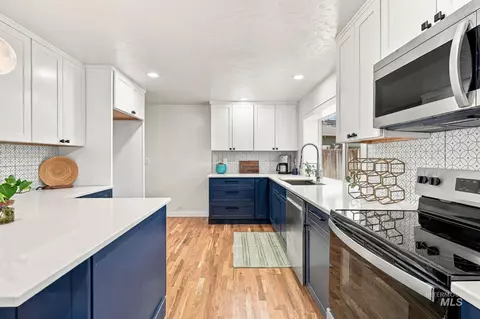 Kitchen - 774 N Stierman Way, Eagle, ID 83616 photo 4 of 9