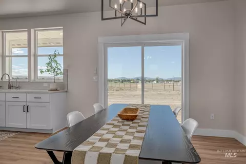 Dining - 1371 Hansen Rd, Weiser, ID 83672 photo 2 of 2
