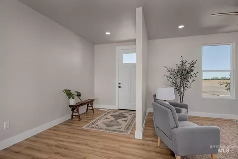 Entry Way - 1371 Hansen Rd, Weiser, ID 83672 photo 1 of 3