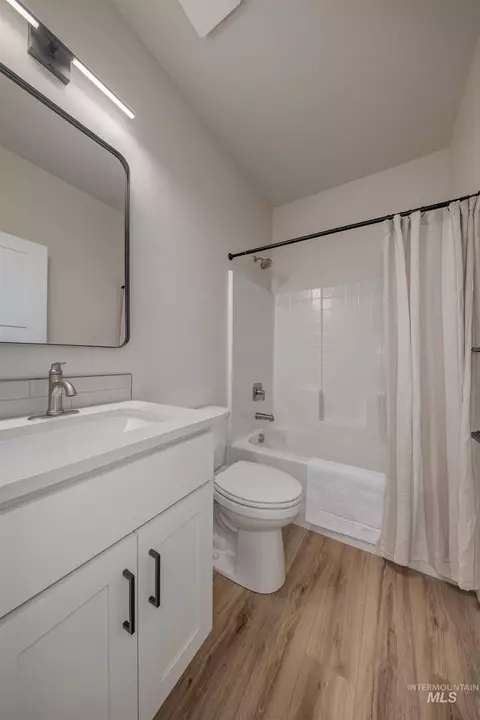 Bath - 1371 Hansen Rd, Weiser, ID 83672 photo 4 of 5