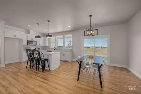 Dining - 1371 Hansen Rd, Weiser, ID 83672 photo 1 of 2