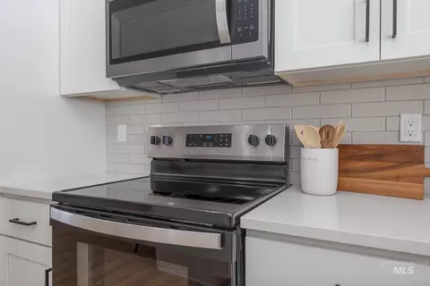 Kitchen - 1371 Hansen Rd, Weiser, ID 83672 photo 3 of 3