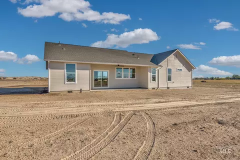 Exterior - 1371 Hansen Rd, Weiser, ID 83672 photo 6 of 12