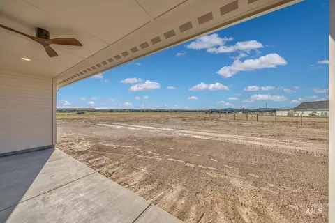 Exterior - 1371 Hansen Rd, Weiser, ID 83672 photo 4 of 12