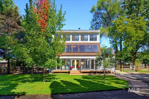 3718 N Collister Dr, Boise, ID 83703