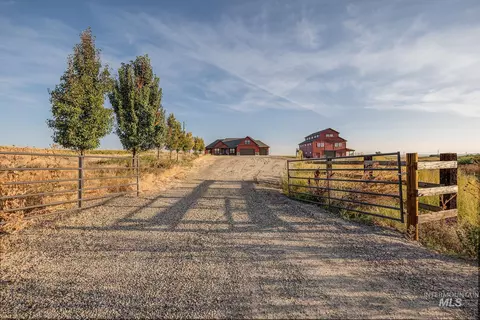 420 Grove Rd, Ontario, OR 97914