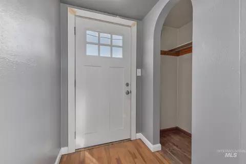Entry Way - 919 W 2nd St, Weiser, ID 83672 photo 1 of 2