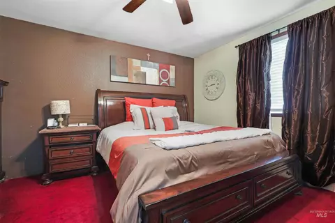 Bedroom - 1009 9th St, Rupert, ID 83350 photo 3 of 3