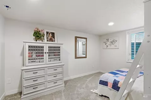 Bedroom - 28627 Emmett Rd, Caldwell, ID 83607 photo 3 of 4