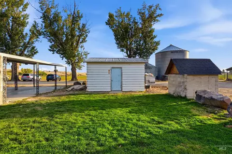 Exterior - 28627 Emmett Rd, Caldwell, ID 83607 photo 7 of 13