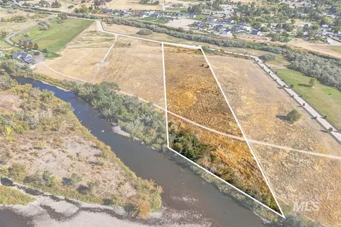 2375 River Ranch Ln, Emmett, ID 83617
