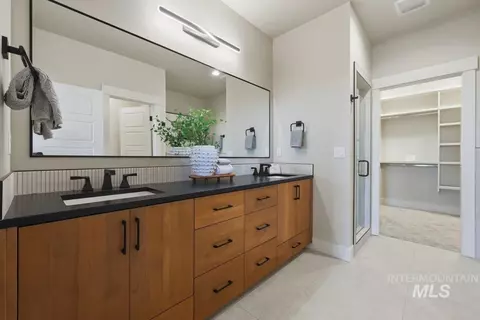 Bath - 7818 Flathead Lake St, Eagle, ID 83616 photo 1 of 7