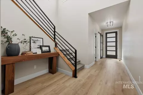 Entry Way - 7818 Flathead Lake St, Eagle, ID 83616 photo 1 of 3