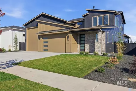 Exterior - 7818 Flathead Lake St, Eagle, ID 83616 photo 1 of 4