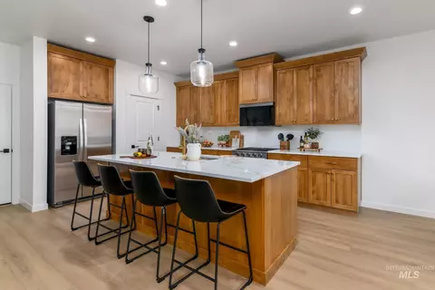 Kitchen - 2350 N Morehouse Ave, Eagle, ID 83616 photo 3 of 3
