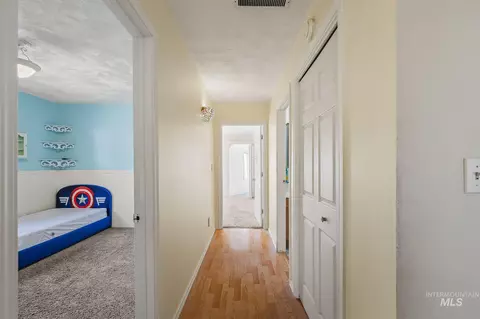 Entry Way - 1344 Hemlock Ave, Lewiston, ID 83501 photo 3 of 3