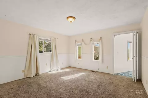 Bedroom - 1344 Hemlock Ave, Lewiston, ID 83501 photo 1 of 5