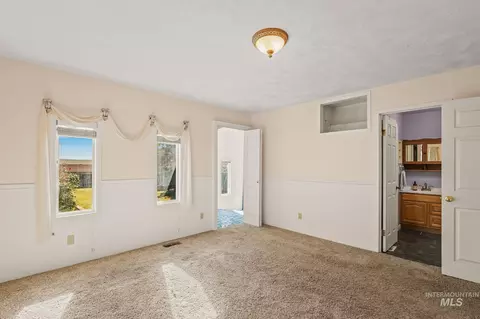Bedroom - 1344 Hemlock Ave, Lewiston, ID 83501 photo 2 of 5