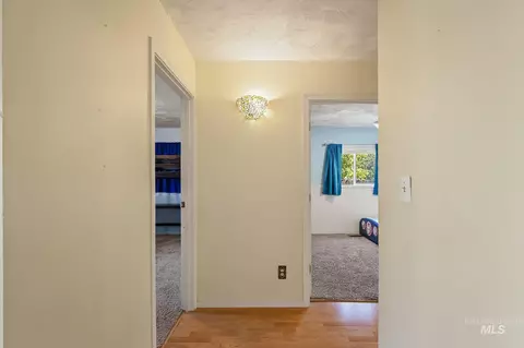 Entry Way - 1344 Hemlock Ave, Lewiston, ID 83501 photo 2 of 3
