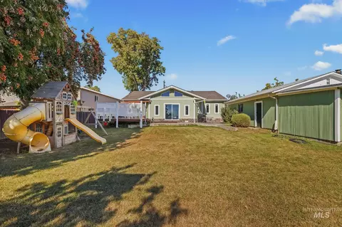 Exterior - 1344 Hemlock Ave, Lewiston, ID 83501 photo 3 of 18