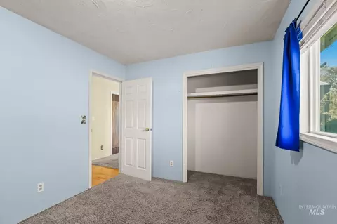 Bedroom - 1344 Hemlock Ave, Lewiston, ID 83501 photo 4 of 5
