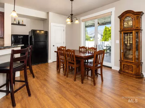 Dining - 847 N Tullshire Way, Eagle, ID 83616 photo 4 of 5