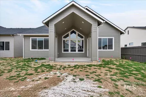 Exterior - 897 E Crescendo St, Meridian, ID 83642 photo 3 of 3