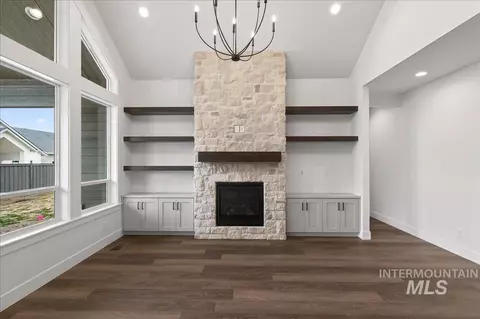 Living - 897 E Crescendo St, Meridian, ID 83642 photo 2 of 2