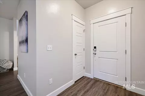 Entry Way - 745 E Springloyd St, Meridian, ID 83642 photo 1 of 2