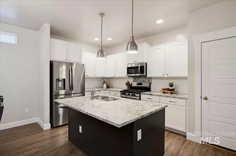 Kitchen - 745 E Springloyd St, Meridian, ID 83642 photo 1 of 4