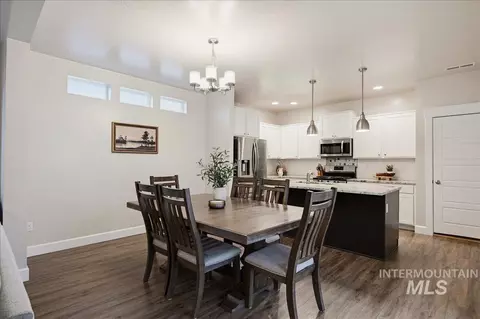 Dining - 745 E Springloyd St, Meridian, ID 83642 photo 1 of 3