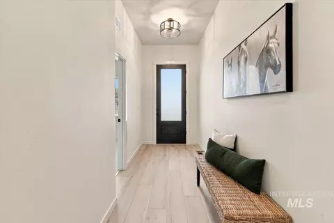 Entry Way - 1717 Haystack Rd, Emmett, ID 83617 photo 1 of 6