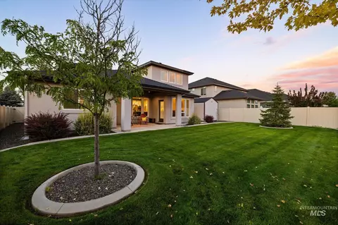 Exterior - 641 E Crest Ridge Dr, Meridian, ID 83642 photo 6 of 6