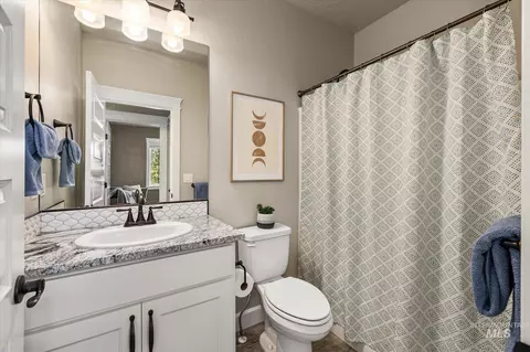 Bath - 641 E Crest Ridge Dr, Meridian, ID 83642 photo 8 of 8