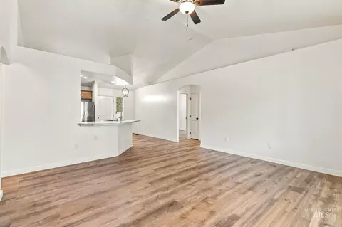 Living - 5018 Lathrop Pl, Caldwell, ID 83607 photo 5 of 5