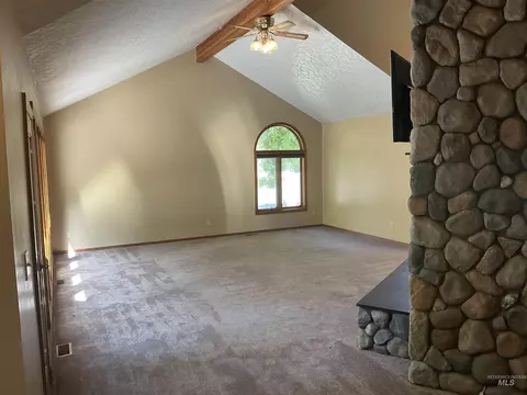 Living - 985 E 2450 S 985 E 245 S, Hagerman, ID 83332 photo 1 of 4
