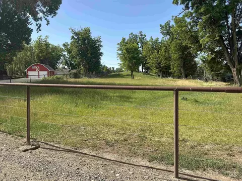 Exterior - 985 E 2450 S 985 E 245 S, Hagerman, ID 83332 photo 5 of 24