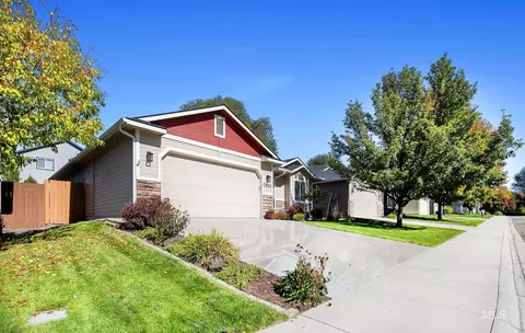 7210 W Devonwood Dr, Boise, ID 83714