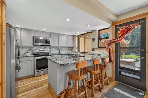 Kitchen - 302 Mather Rd, Mccall, ID 83638 photo 4 of 4