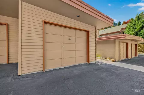 Exterior - 302 Mather Rd, Mccall, ID 83638 photo 3 of 6