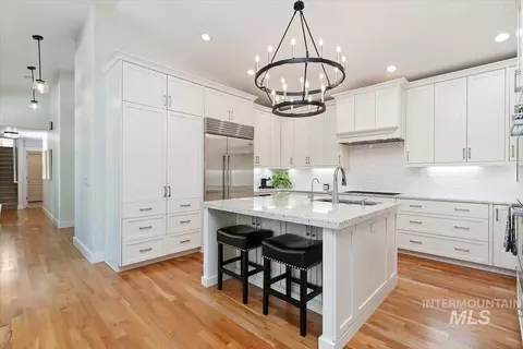 Kitchen - 4955 E Arrow Junction Dr, Boise, ID 83716 photo 2 of 8